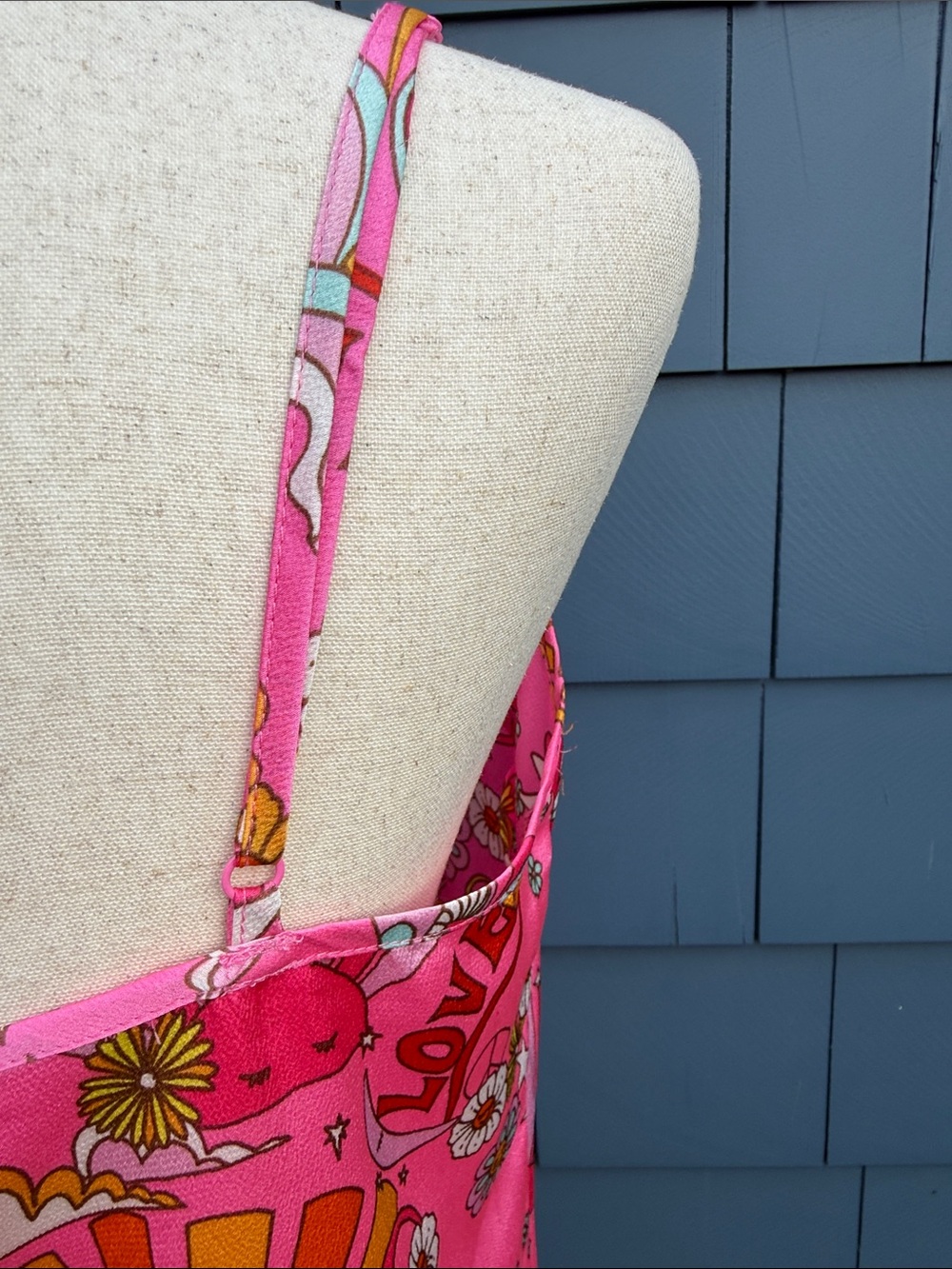 Never Fully Dressed Pink Retro Floral Rainbow Tank Top M NWOT - Picture 5 of 8
